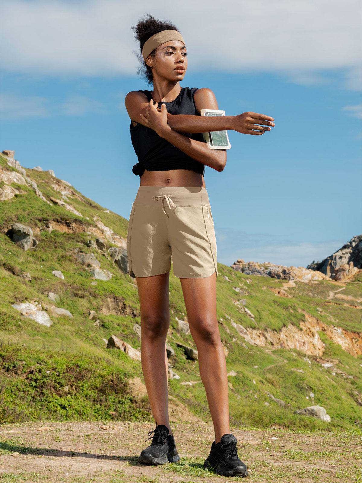 Women's 5-Inch Performance Utility Shorts