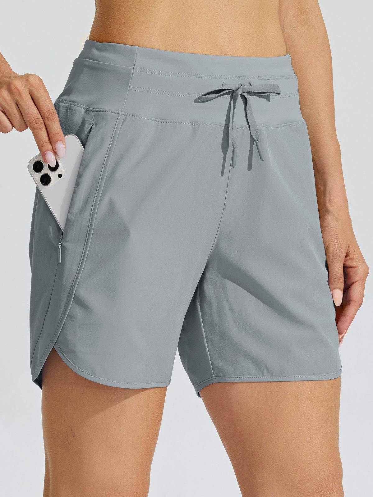 Women's 5-Inch Performance Utility Shorts