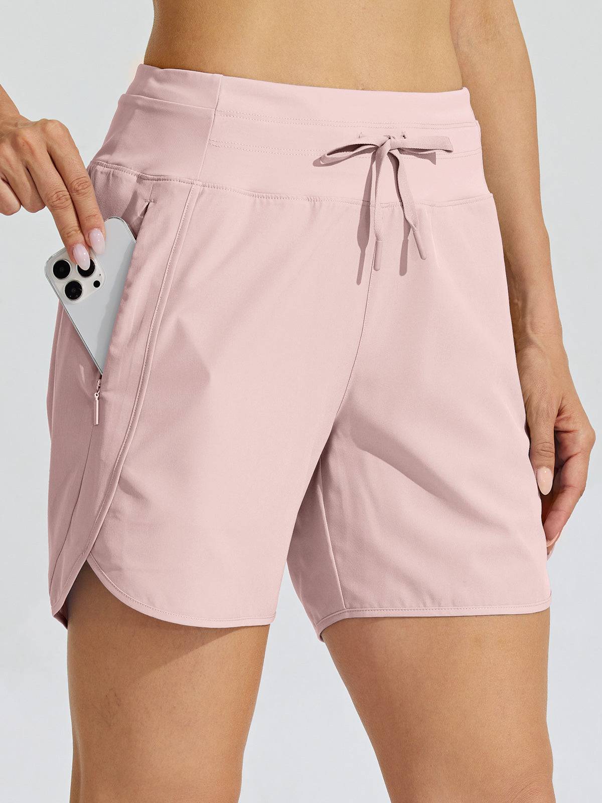Women's 5-Inch Performance Utility Shorts