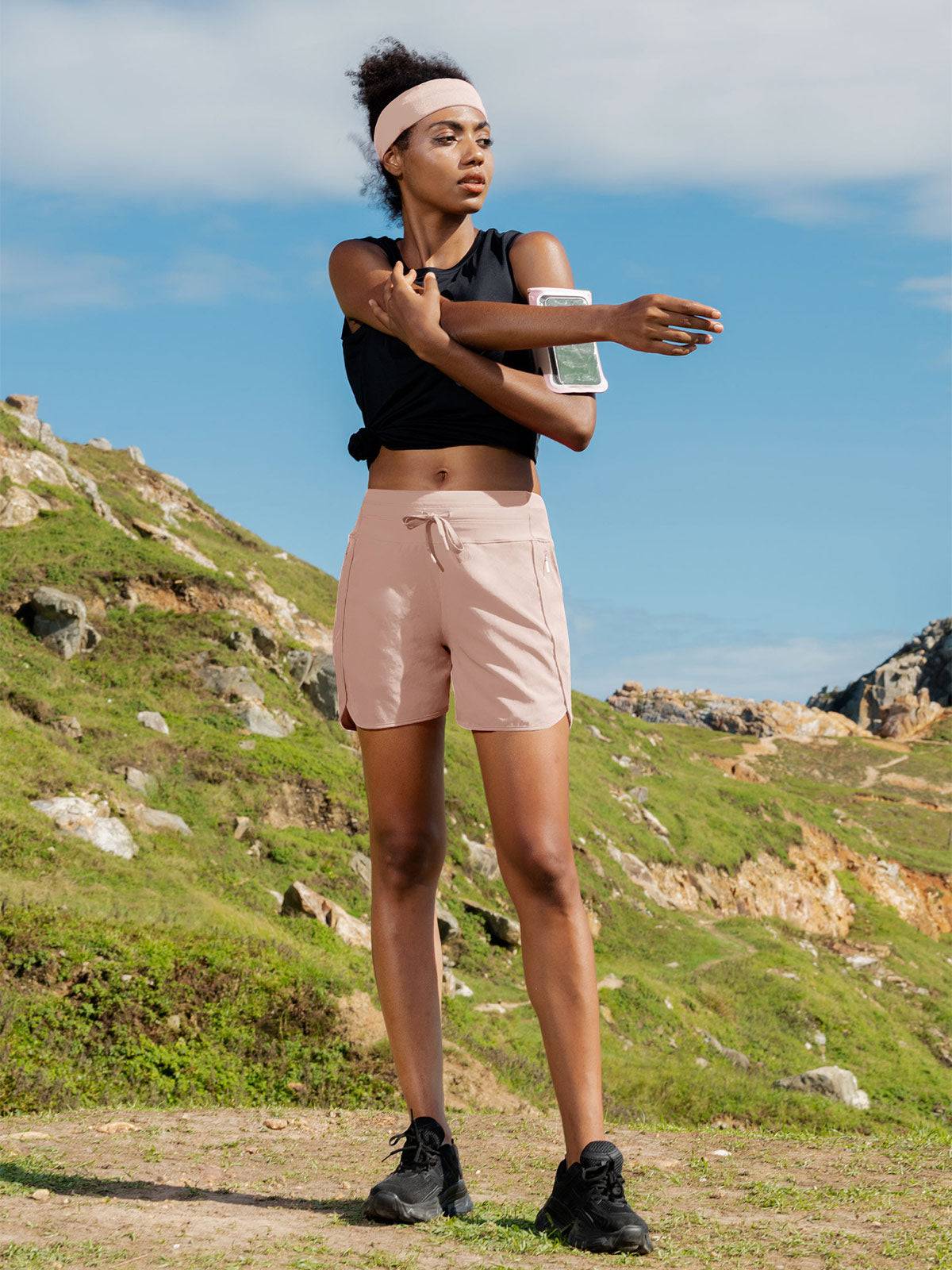 Women's 5-Inch Performance Utility Shorts