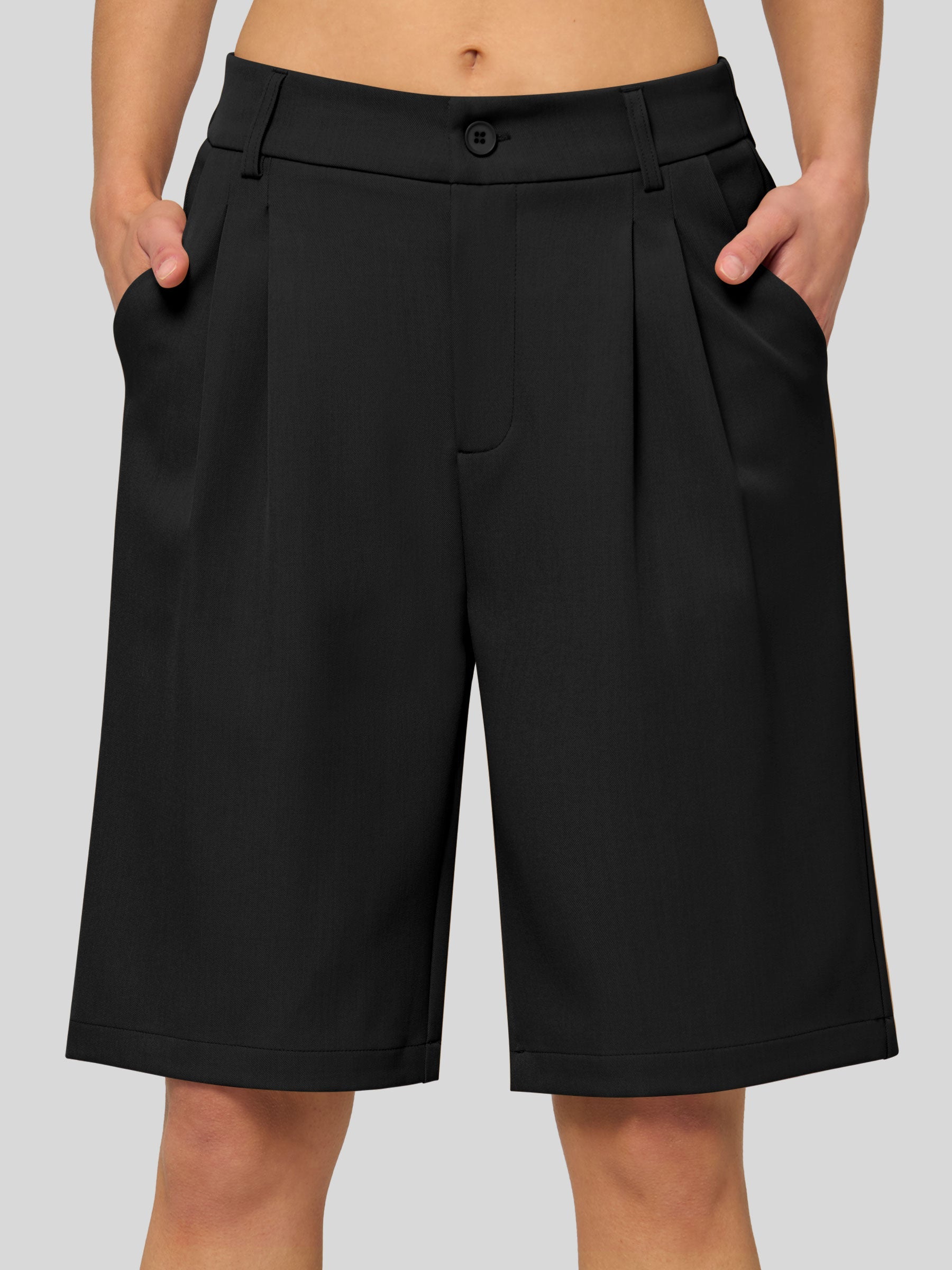 Women's Pleated Work Shorts
