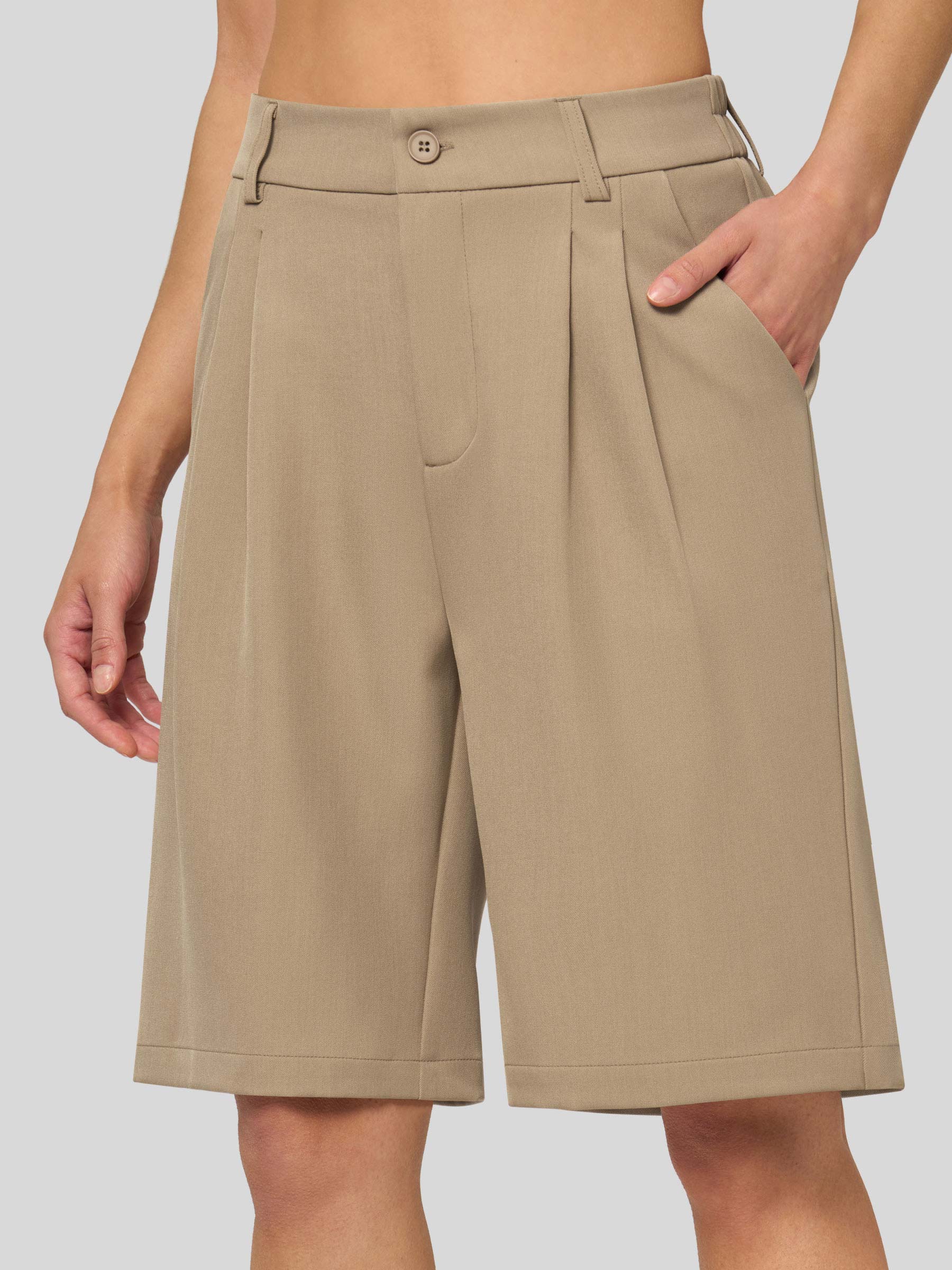 Women's Pleated Work Shorts