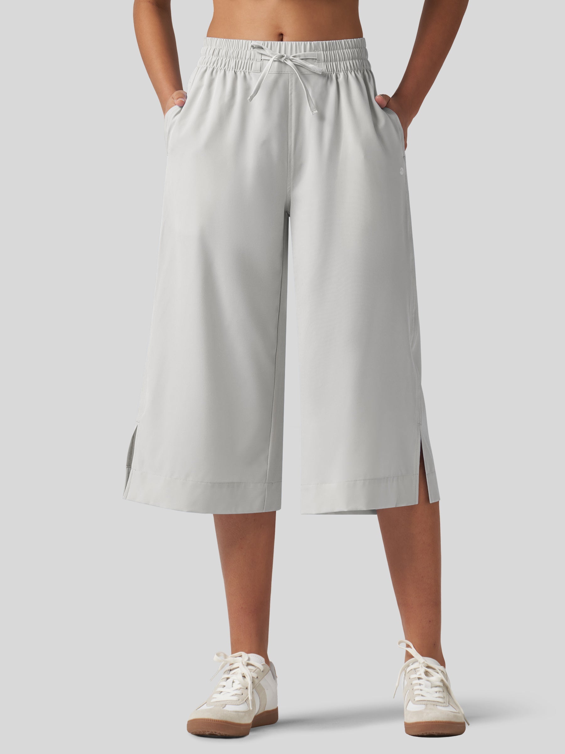 Women's Woven Wide Leg Capris
