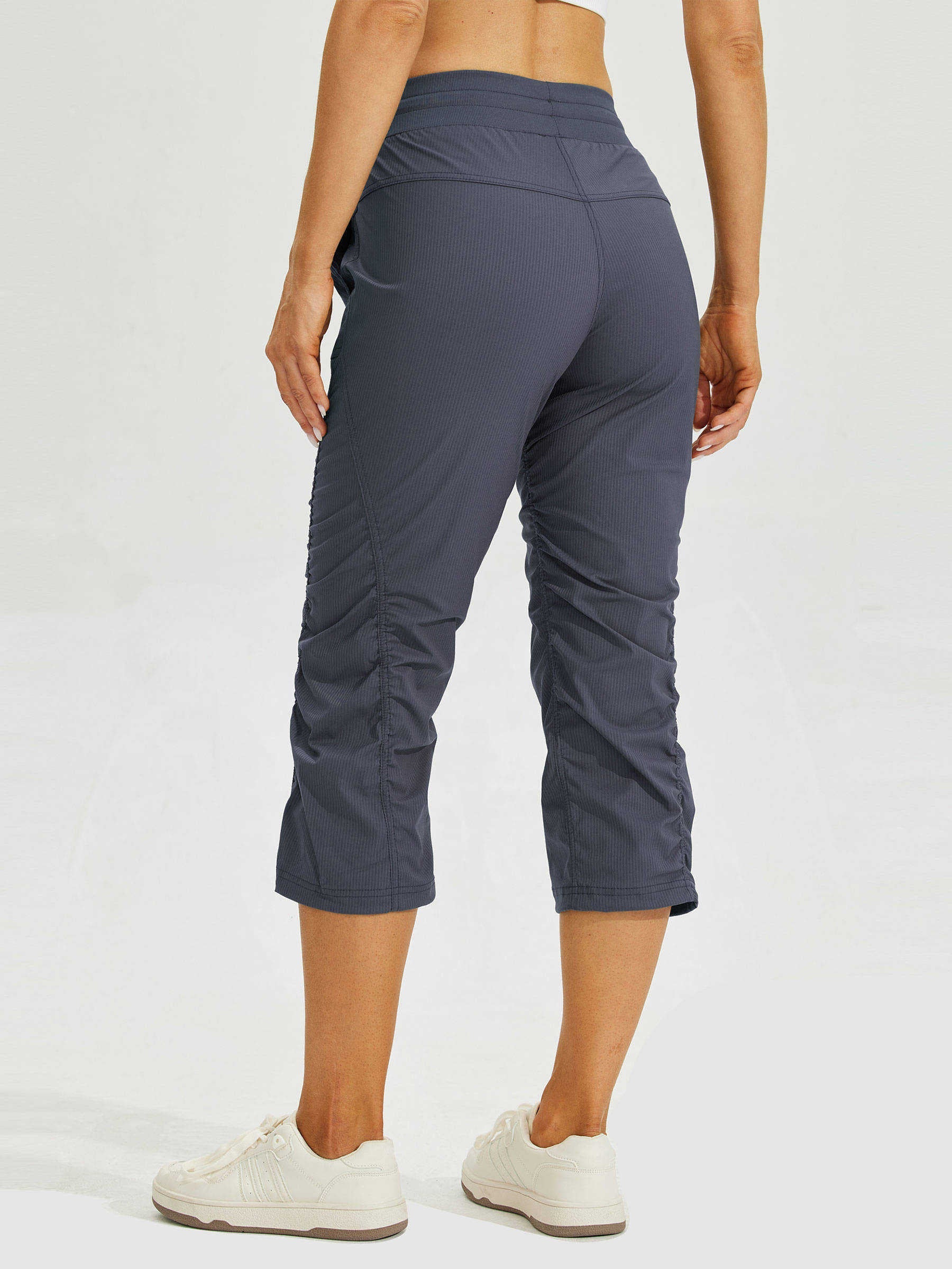 Women's Lightweight Woven Capris